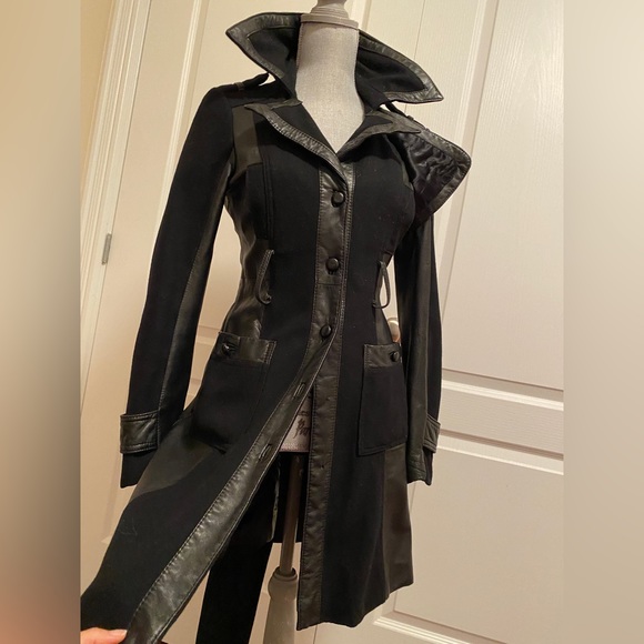 Bebe Fitted Black Jacket w Buttons & Belt- Good condition small mark shown - Picture 6 of 14